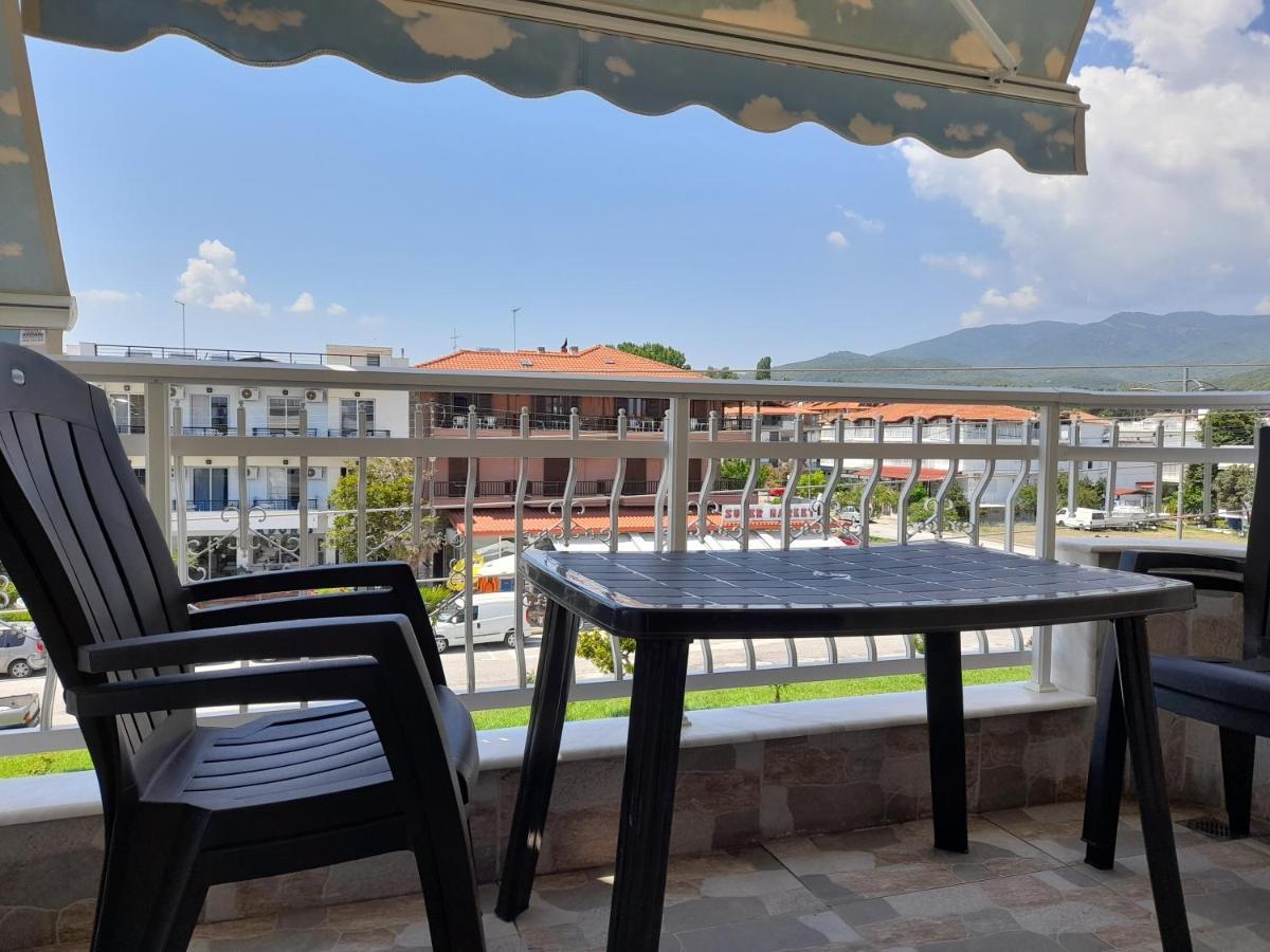 Tomas & Maria Rooms Neoi Poroi Exterior photo